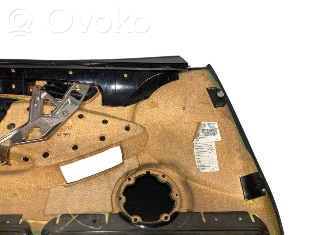 Priekšējo durvju apdare