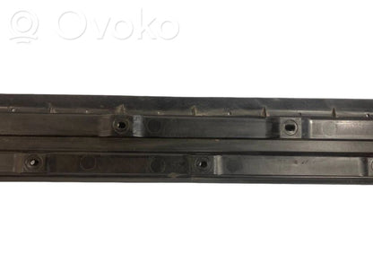 Side underbody protection