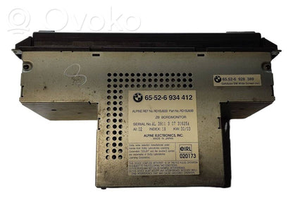 Radio / CD/DVD player / navigation