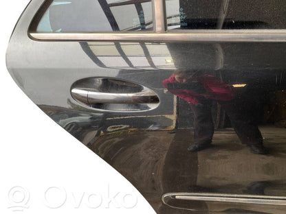 Aizmugurējās durvis