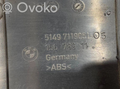 Bagāžnieka dekoratīvā apdare