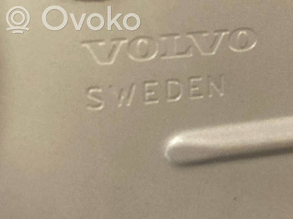 Aizmugurējās durvis