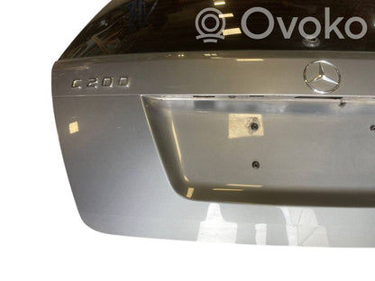 Задняя крышка (багажник)