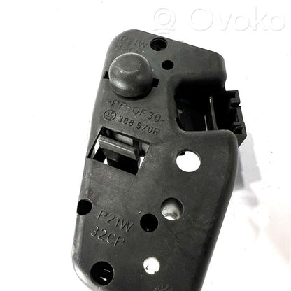 Aizmugures spuldzes vāka turētājs