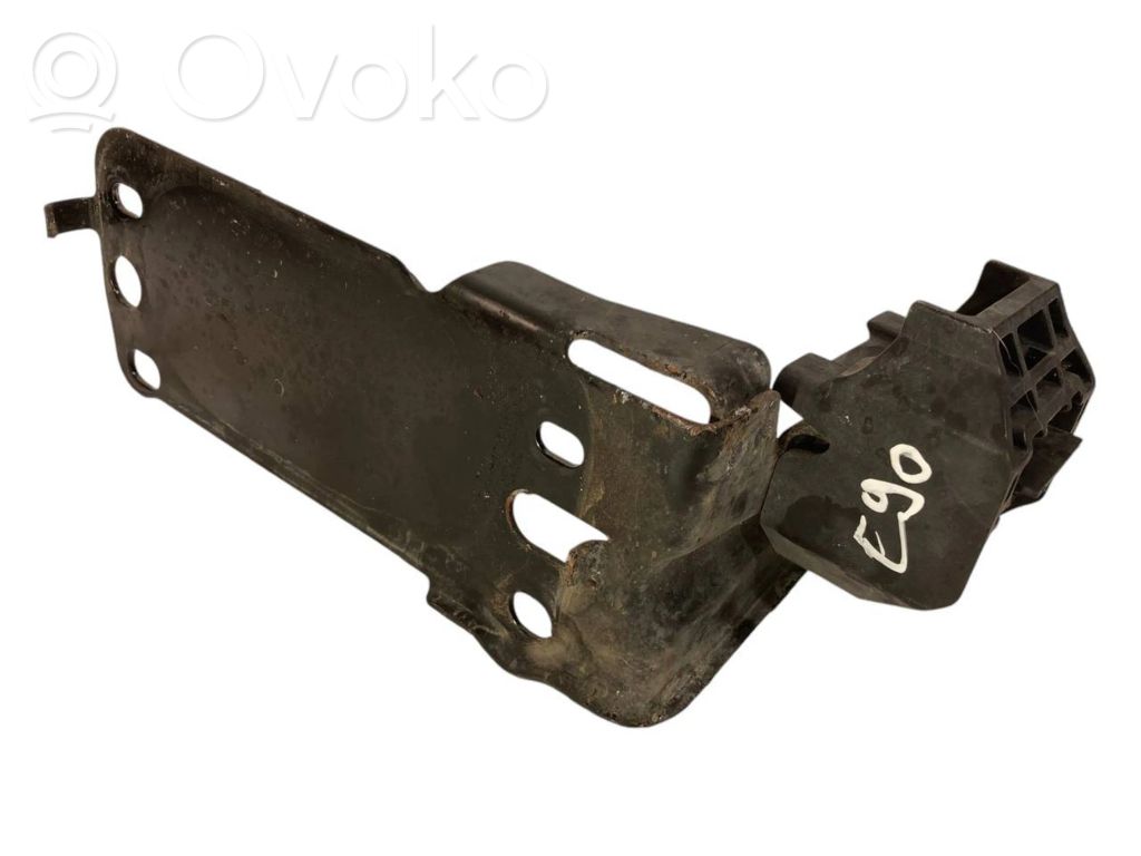 Radiatora (-u) turētājs / kronšteins