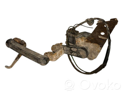 Augstuma sensors (priekšējo lukturu)