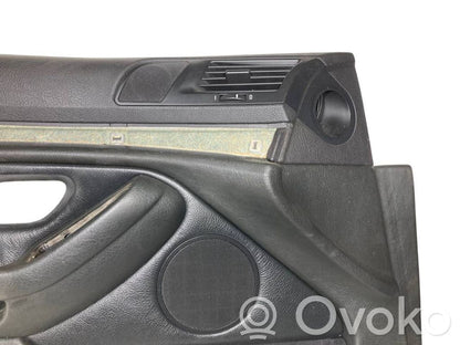 Priekšējo durvju apdare