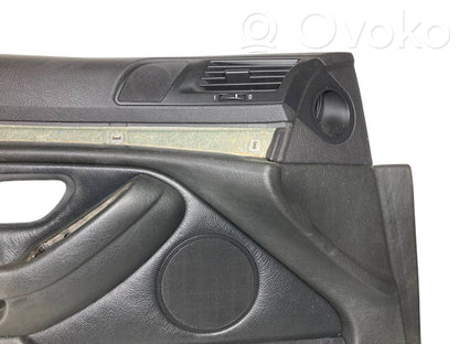 Priekšējo durvju apdare