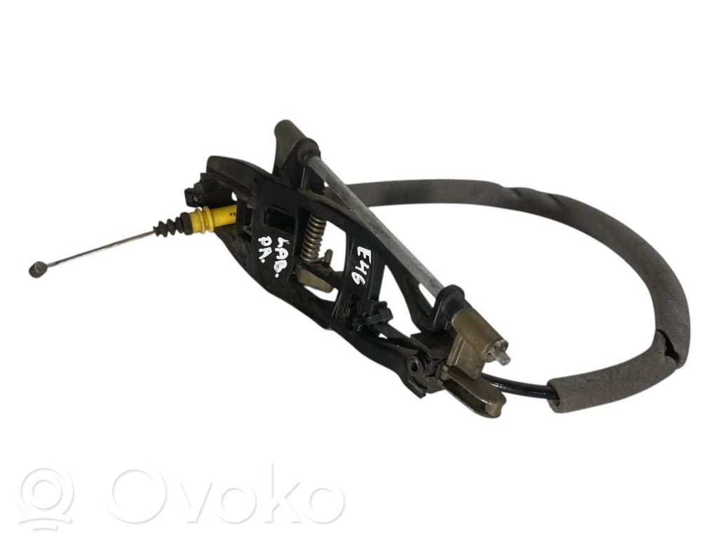 Priekšpusē turētājs / kronšteins ārējam atvēršanas rokturim