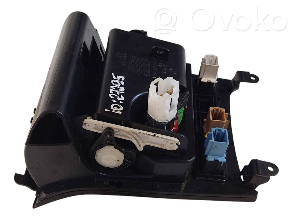 Pelnutrauks (priekšā)