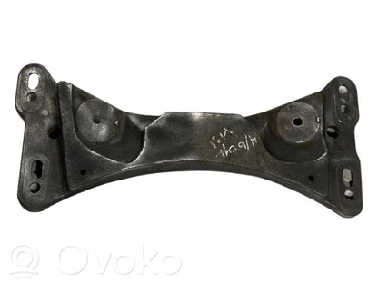 Pārnesumkārbas stiprinājuma kronšteins