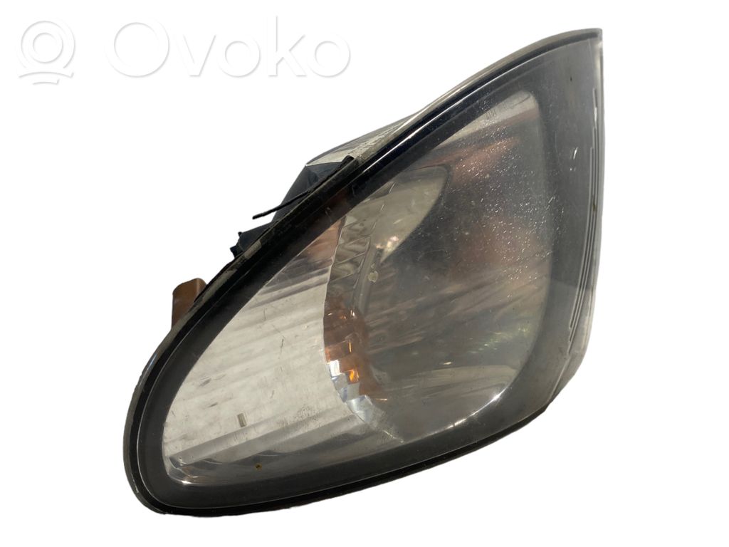 Priekšējais pagrieziena lukturis