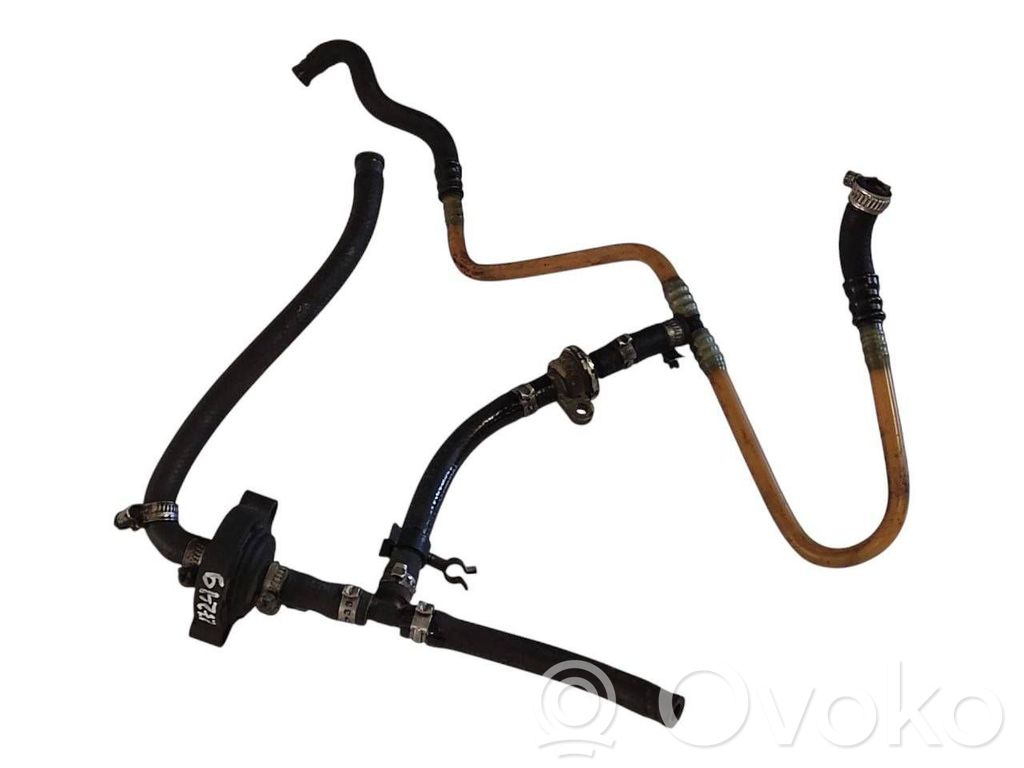 Degvielas atplūdes caurule