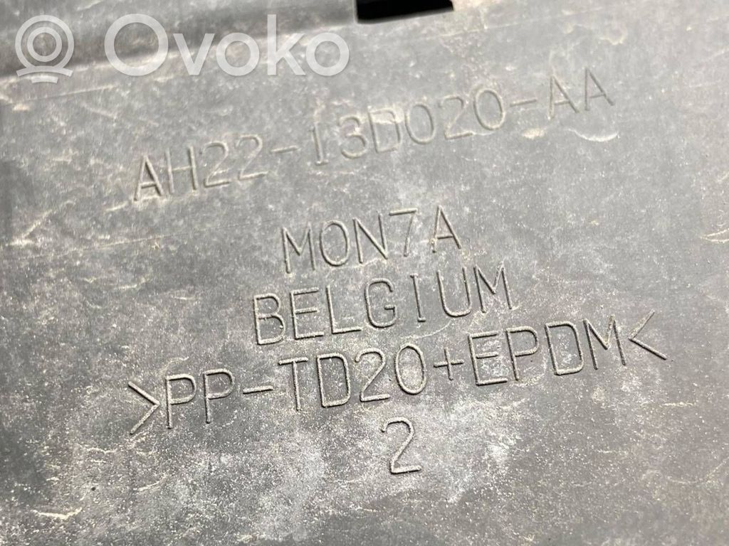 Priekšpusē bampera sija / balka