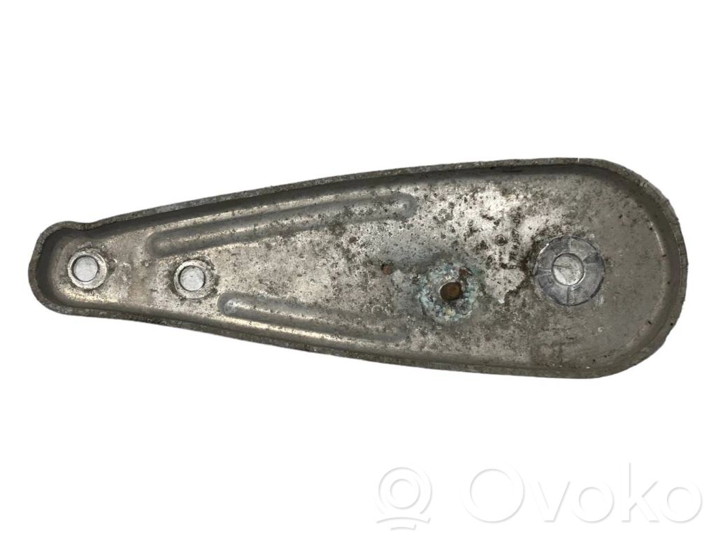 Другой элемент заднего шасси