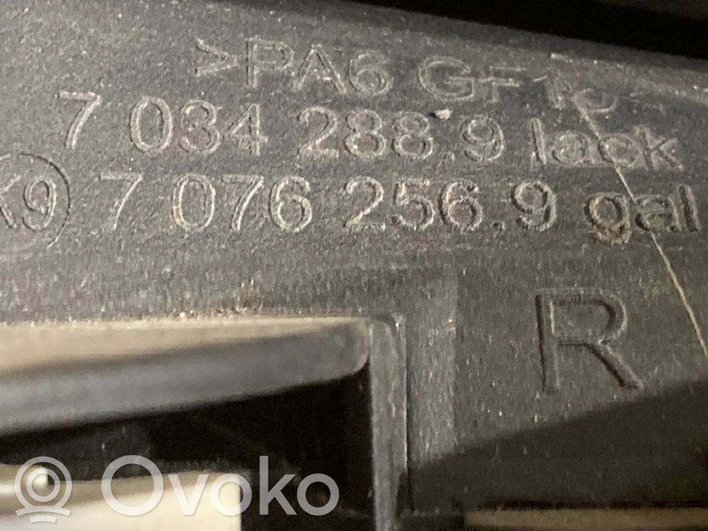 Priekšējo durvju apdare