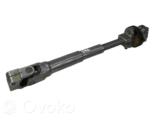 Steering wheel axle cross-joint