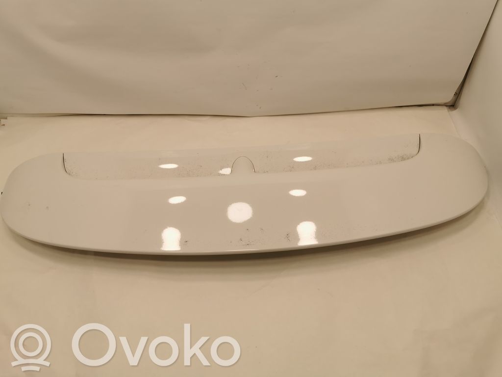 Spoilera aizmugurējais vāks