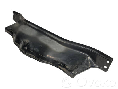 Cita veida dzinēja nodalījuma detaļa