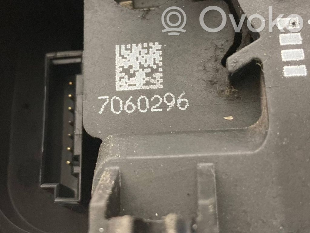 Aizmugurē slēdzene