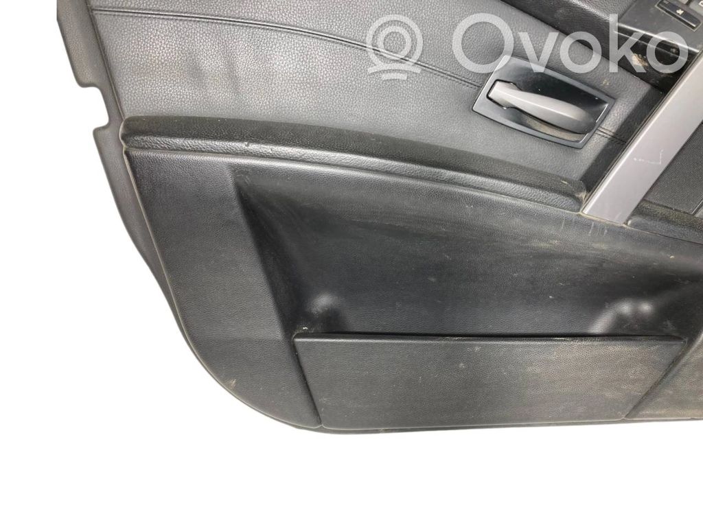 Priekšējo durvju apdare