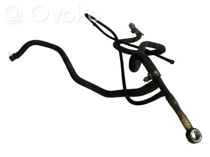 Degvielas caurulīte (-es)