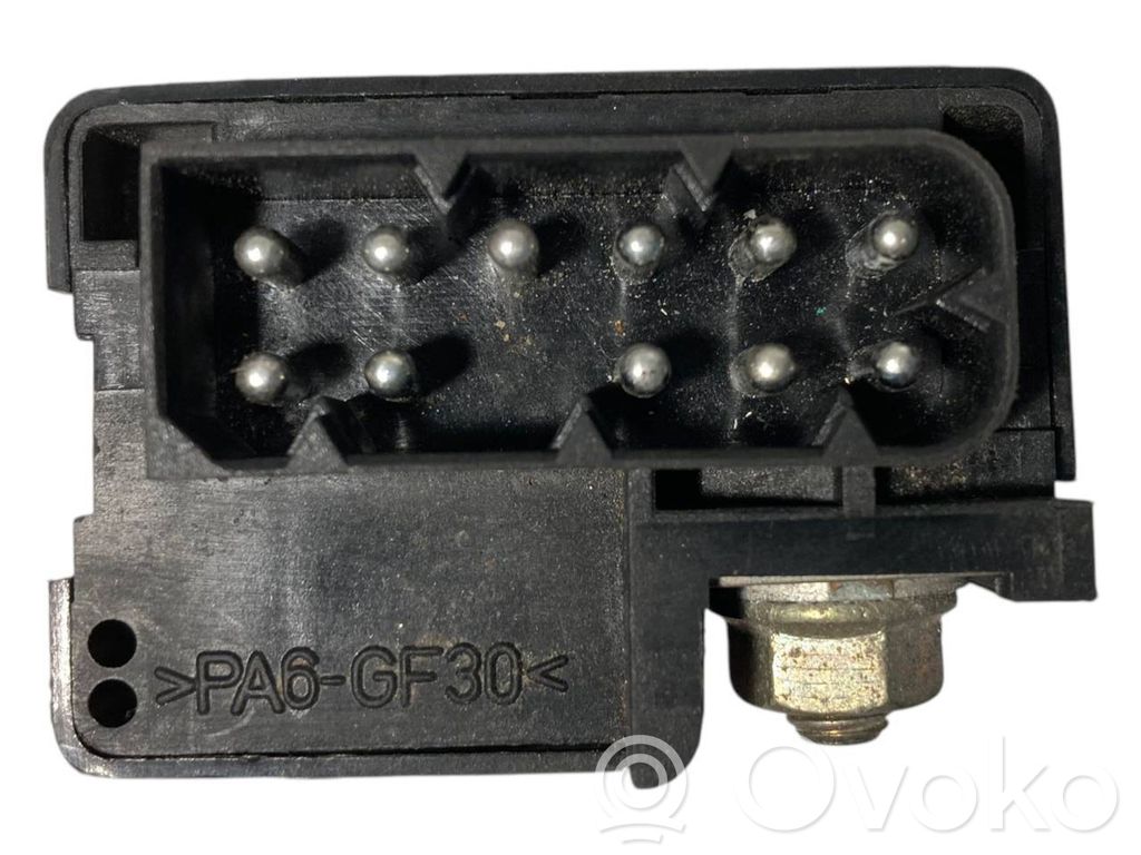 Glow plug relay