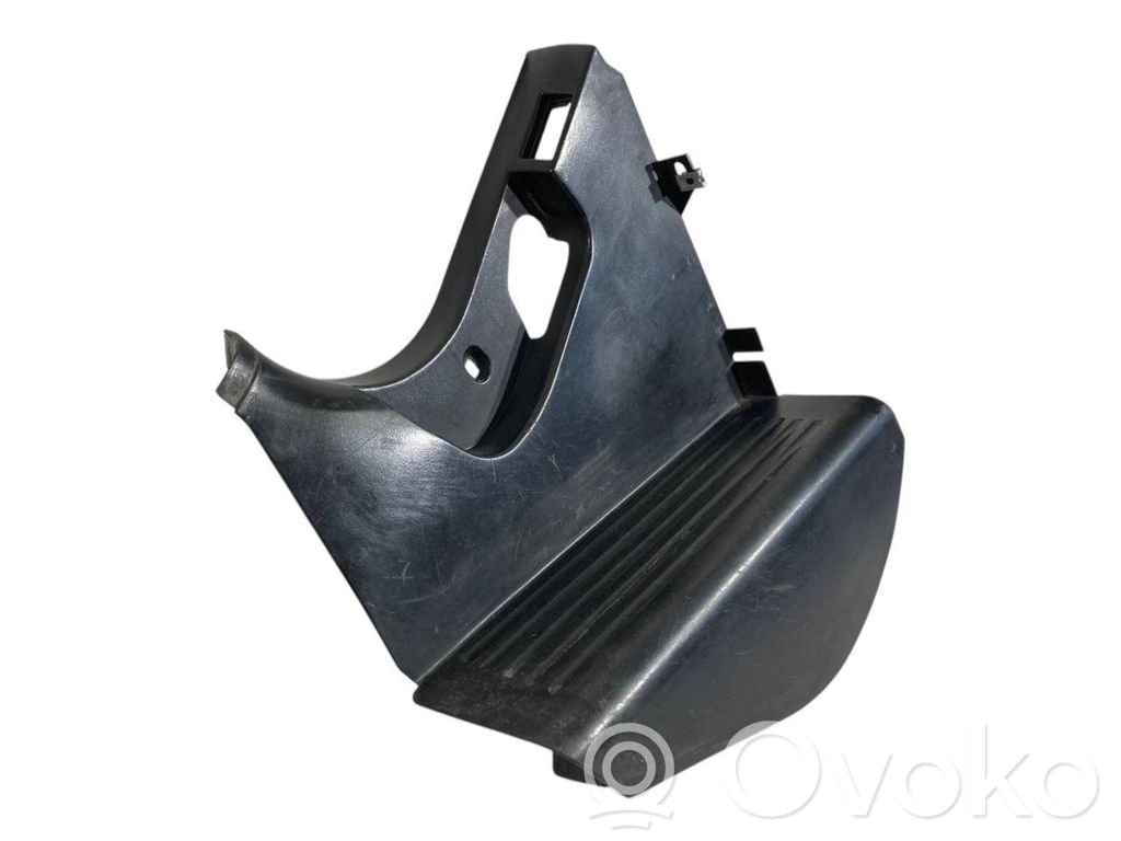 Kāju zonas sānu dekoratīvā apdare