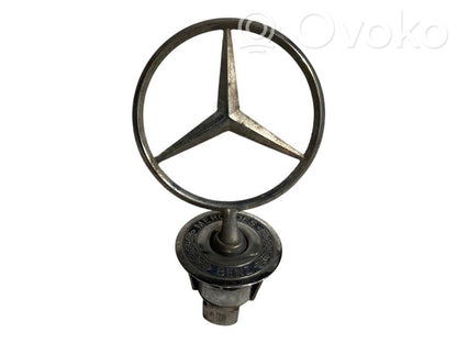 Manufacturer's emblem