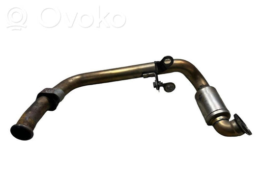 Caurulīte (-es) / šļūtene (-es)