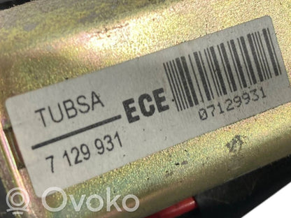 Aizmugurējā pārsega pievilcējs