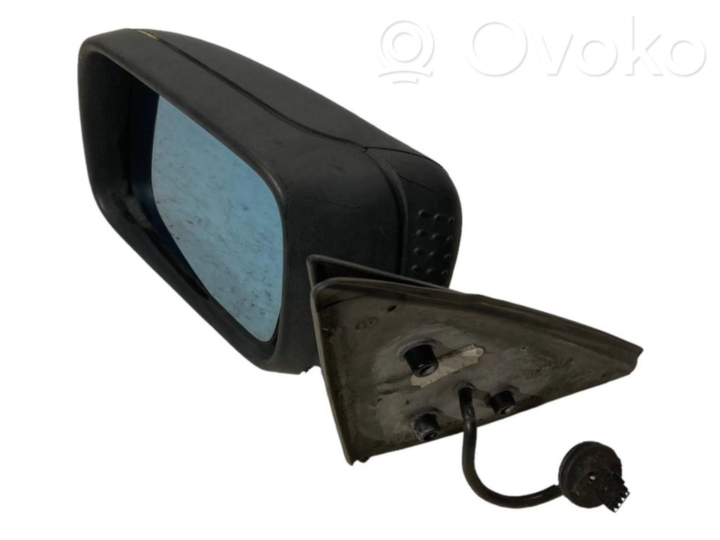 Mirror (electrically controlled)