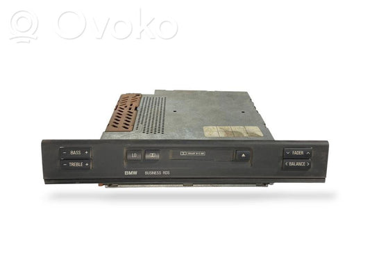 Radio / CD/DVD atskaņotājs / navigācija