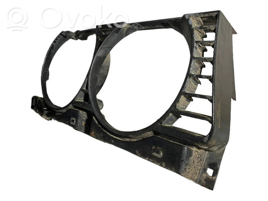 Priekšējā luktura dekoratīvā apdare