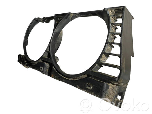 Priekšējā luktura dekoratīvā apdare