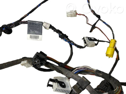 Priekšējo durvju vadu instalācija