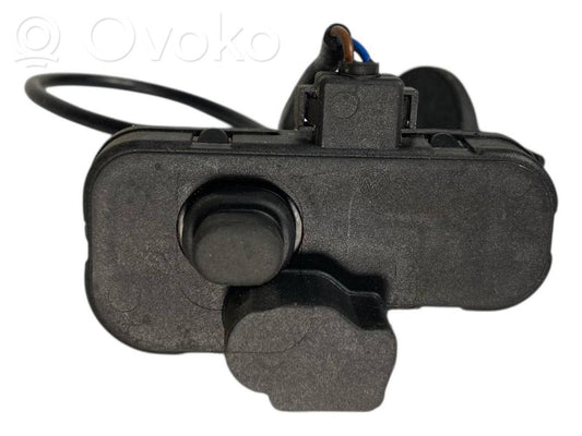 Degvielas tvertnes elektriskā slēdzene