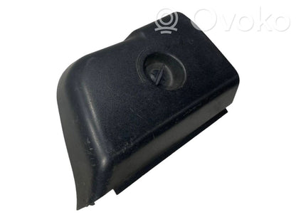 Aizmugurējā luktura detaļa