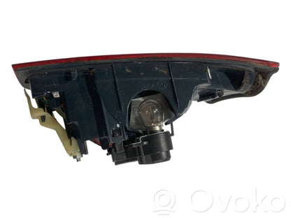 Taillight in the hood