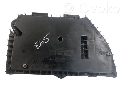 Rokas bremžu vadības modulis