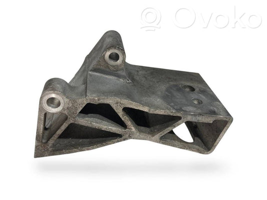 Dzinēja nostiprināšanas stiprinājums-kronšteins