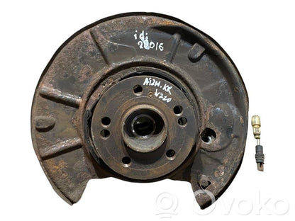 Aizmugurē riteņa rumbas vārpstas šarnīrs (stupica, capfa)