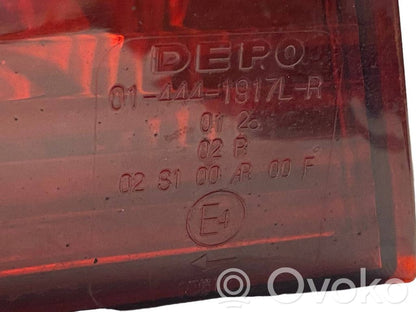 Aizmugurējais lukturis virsbūvē