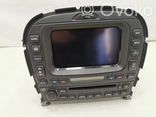 Radio / CD/DVD atskaņotājs / navigācija