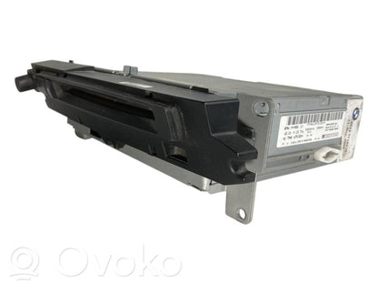 Radio / CD/DVD atskaņotājs / navigācija