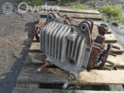 Aizmugurējais reduktors