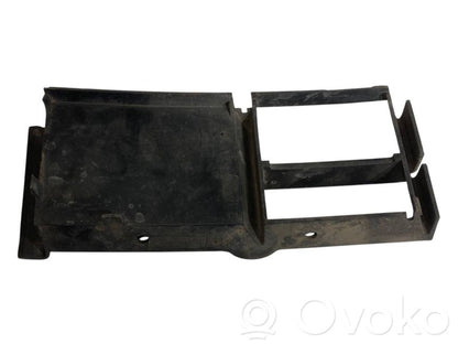 Apakšējais režģis (trīsdaļīgs)