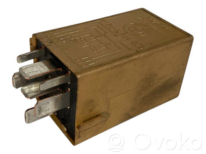 Window wiper relay