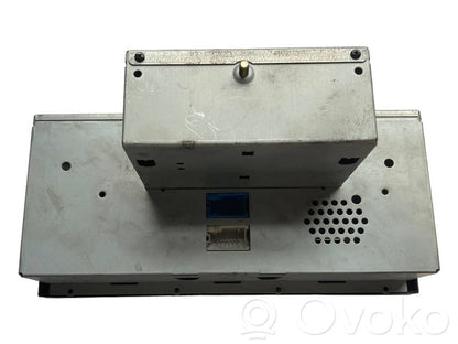 Radio / CD/DVD atskaņotājs / navigācija