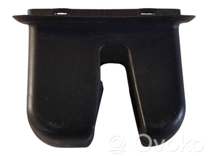 Slēdzenes dekoratīvā apdare